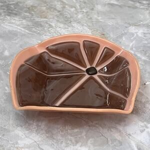 Mid Century Unmarked Art Glass Plate 6.5" Segmented Orange Grapefruit Design